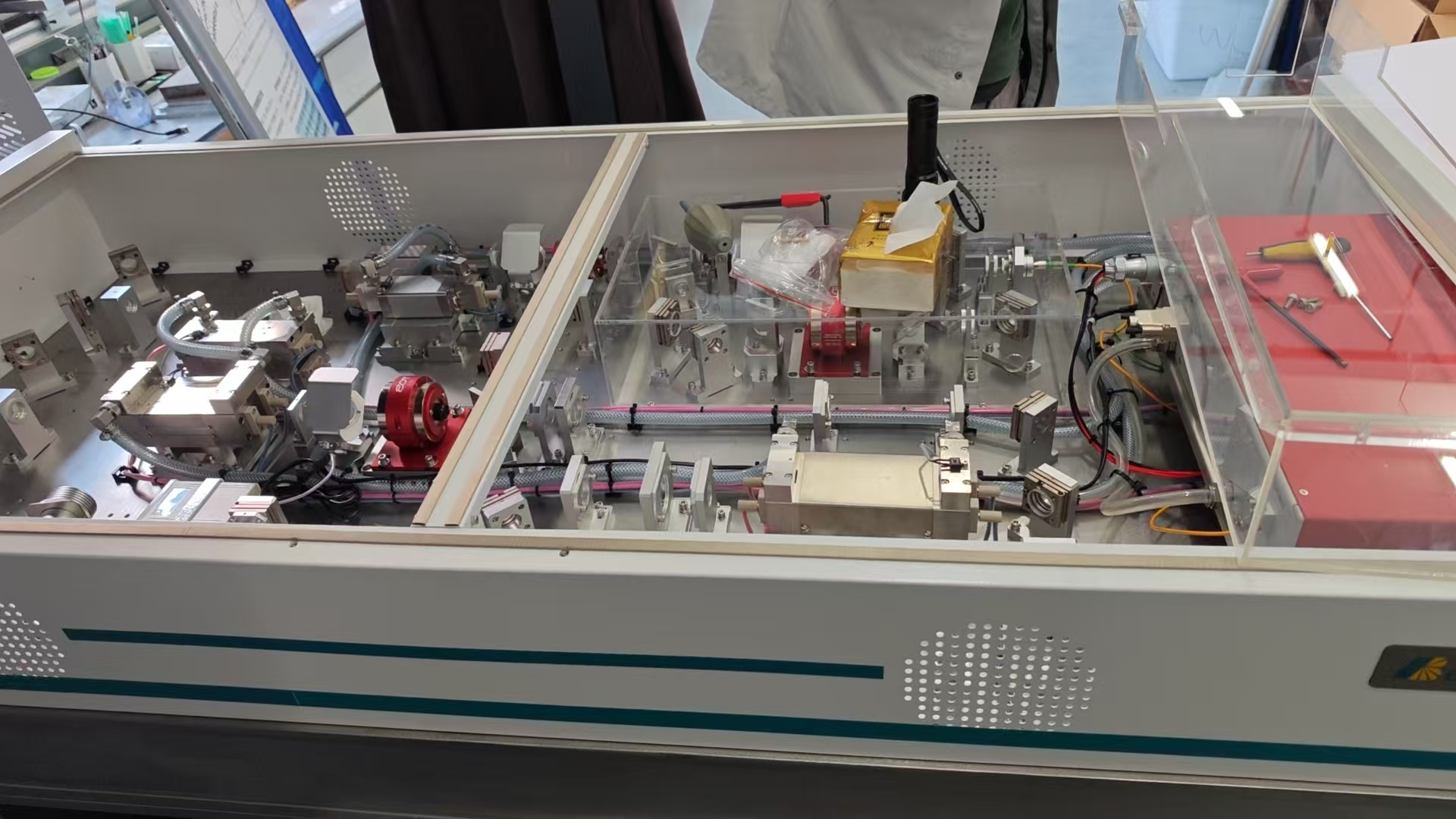 超高频高能脉冲激光器