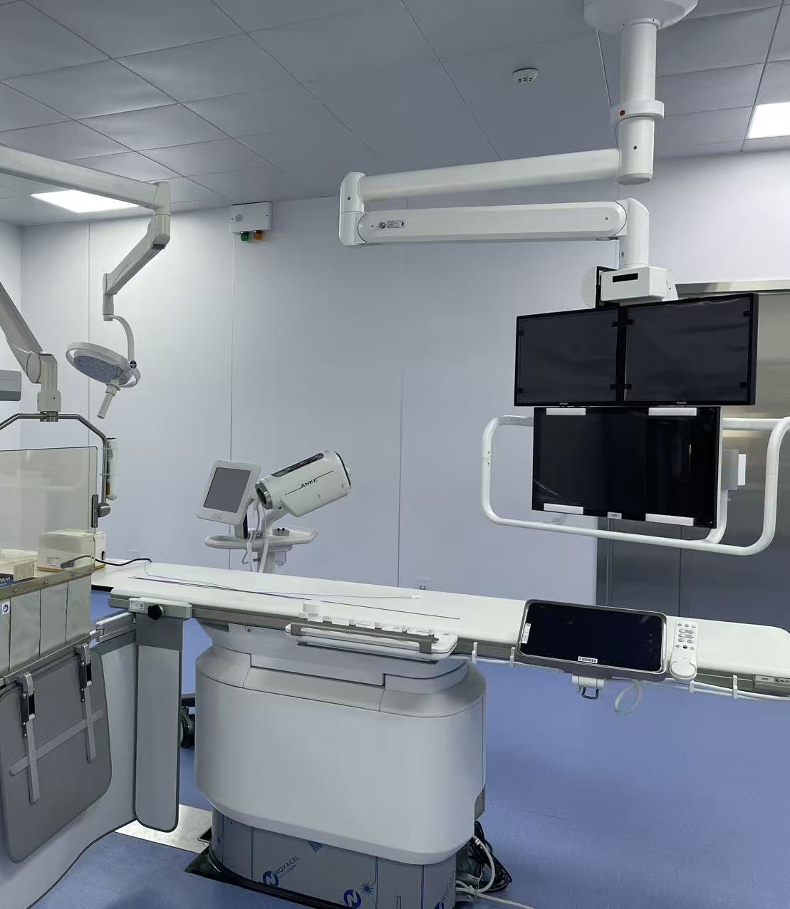 介入手术平台控制系统