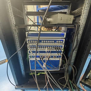 扫描隧道显微镜控制器系统