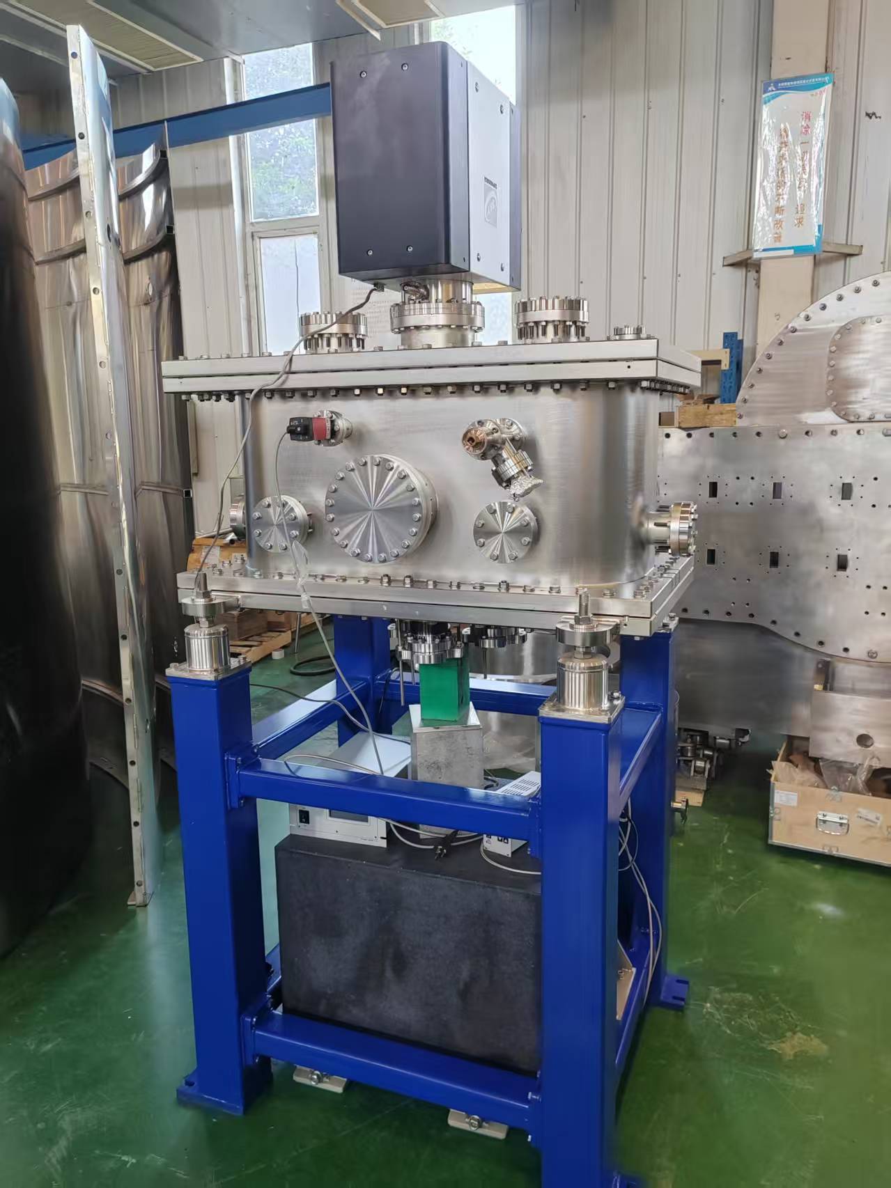 前置镜箱 及支撑、后置镜箱及支撑