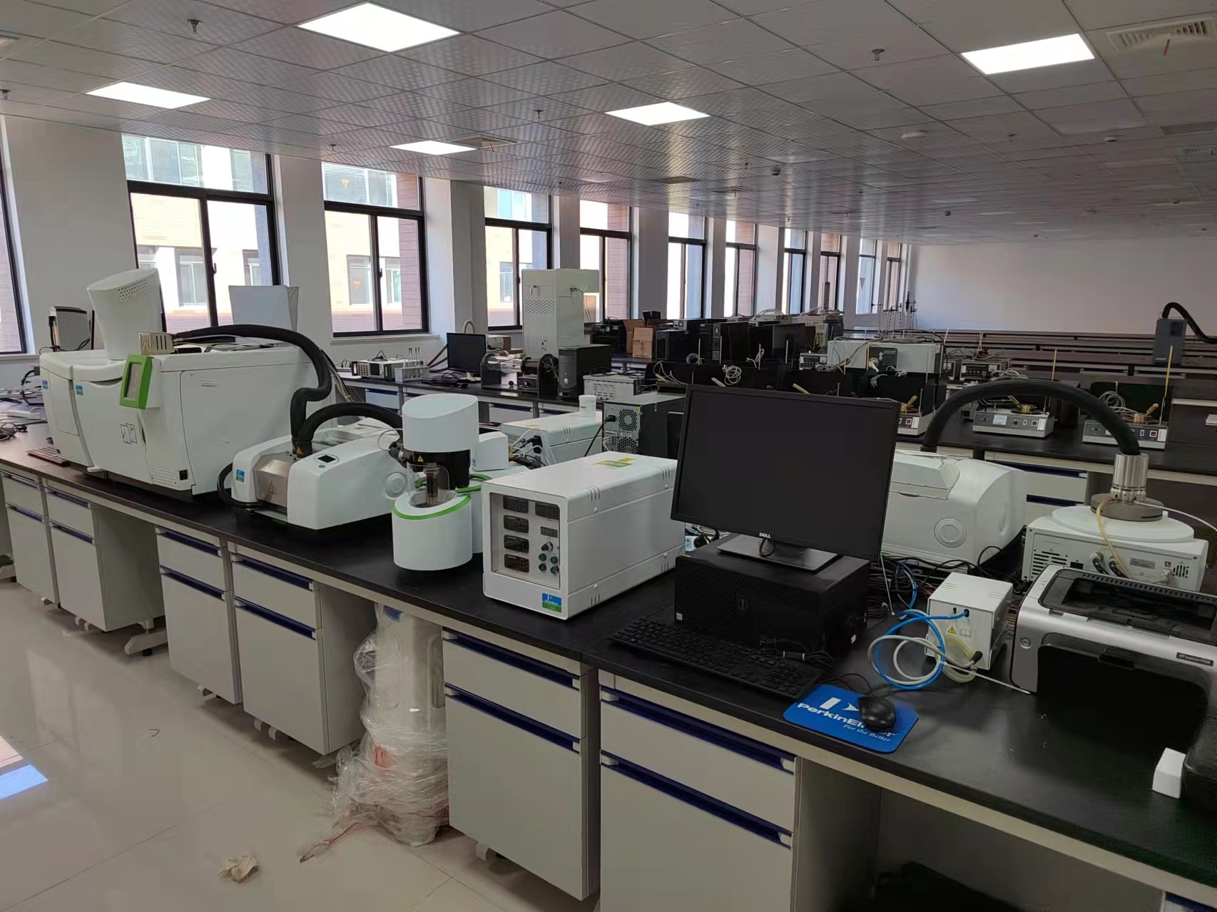 TGA-FTIR-GC/MS三级联用分析仪